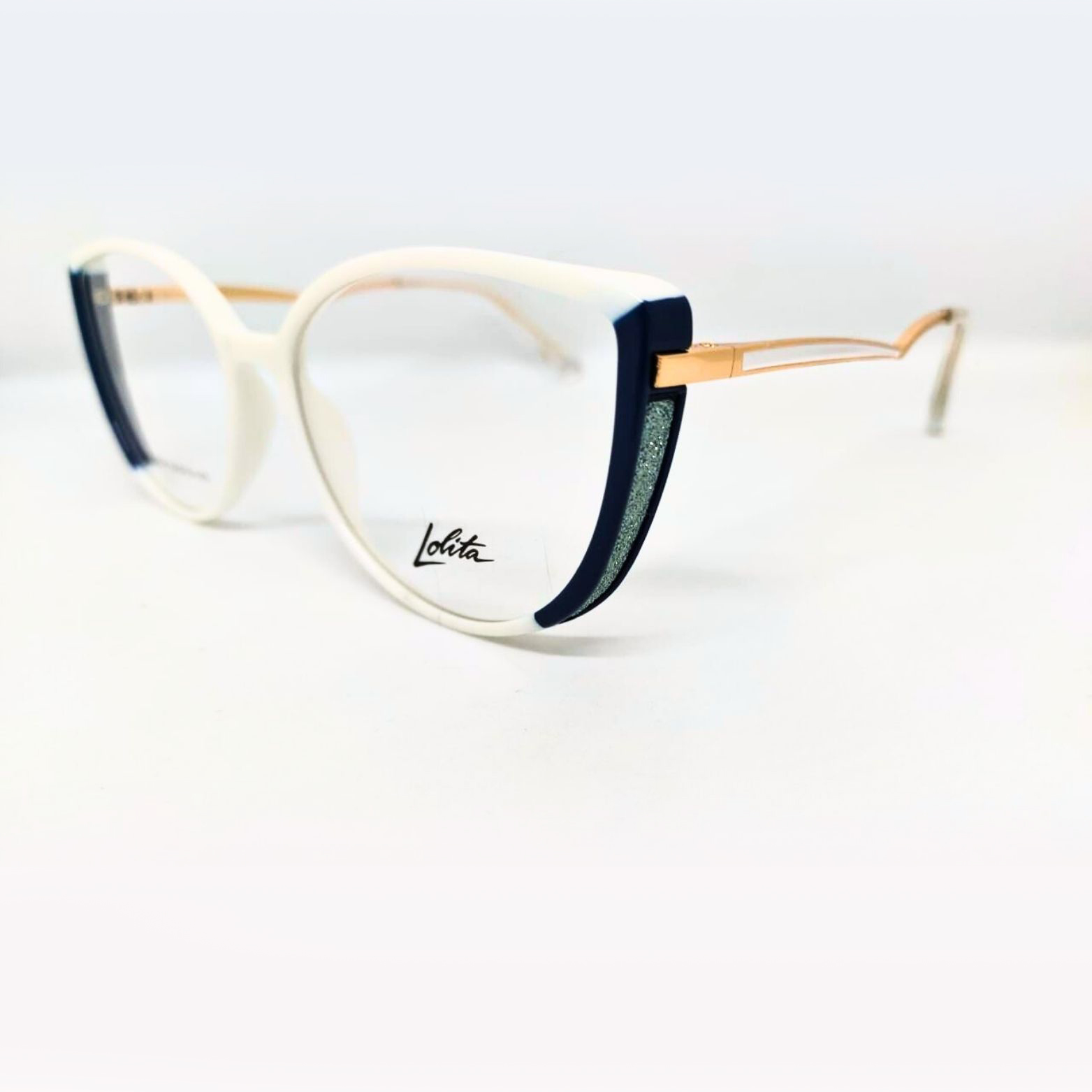 Untitled design - 2053